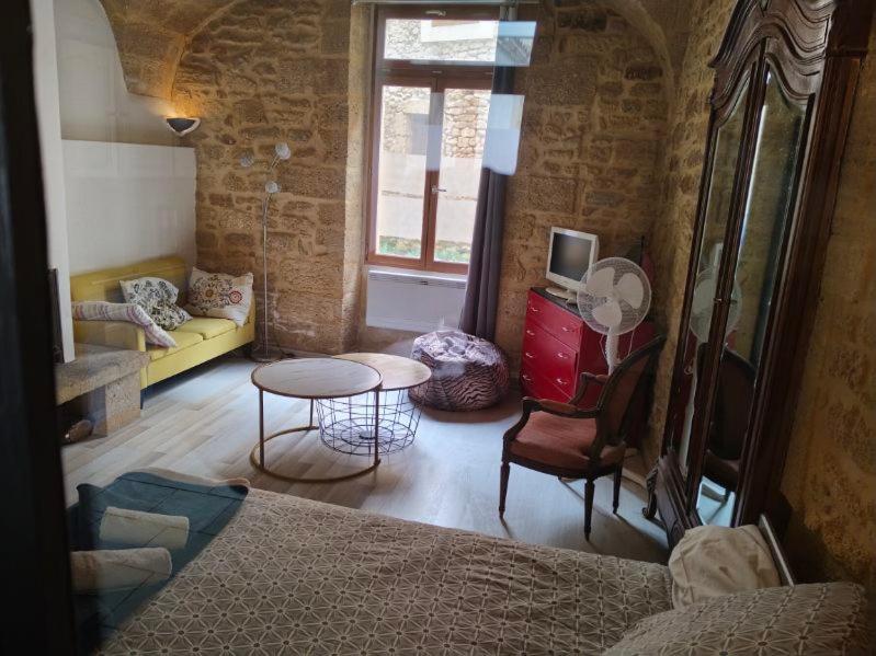 Studio Proche Pont Du Gard Ремулан Екстериор снимка